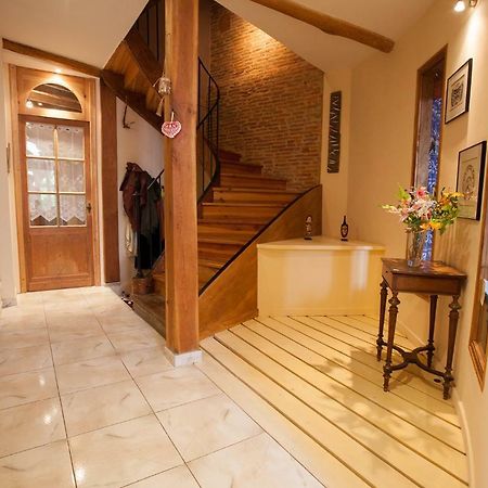 Au Coeur De Montastruc-La-Conseillere - Chambres D'Hotes Luaran gambar