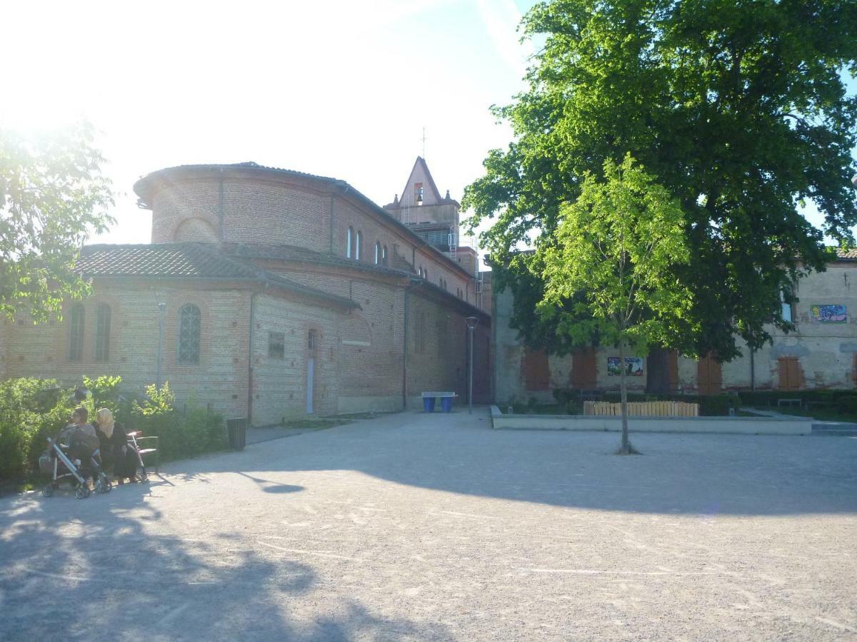 Au Coeur De Montastruc-La-Conseillere - Chambres D'Hotes Luaran gambar